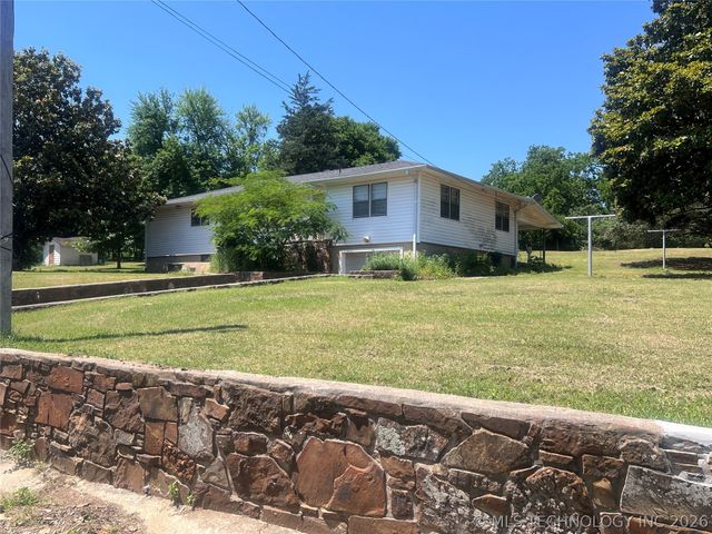 185 NW 8th Street, Krebs, OK 74554