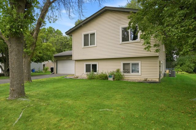 11967 Wisconsin Avenue N, Champlin, MN 55316