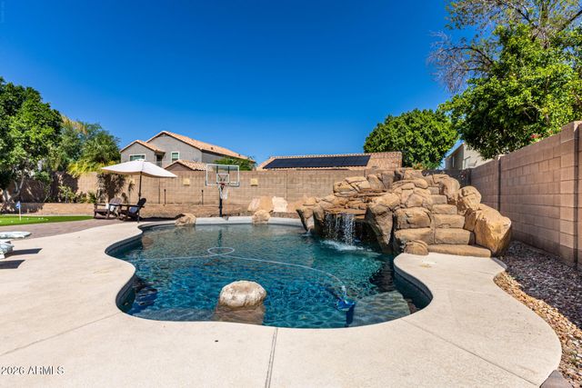 9834 E IRWIN Circle, Mesa, AZ 85209