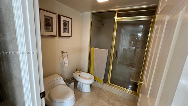 210 174th St 1909, Sunny Isles Beach, FL 33160