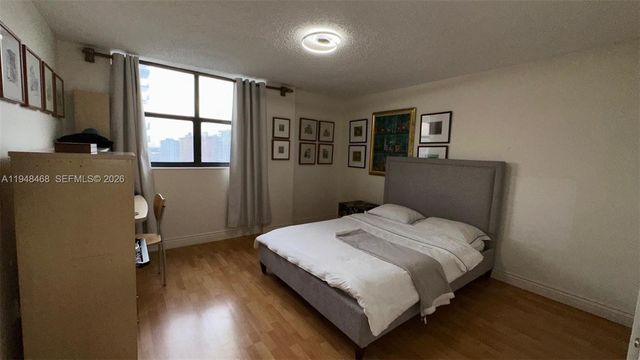 210 174th St 1909, Sunny Isles Beach, FL 33160