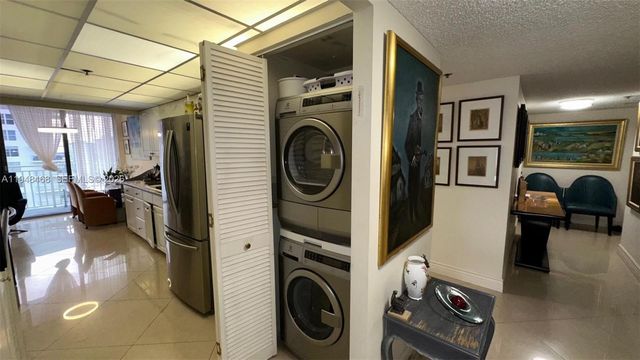 210 174th St 1909, Sunny Isles Beach, FL 33160