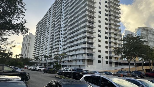 210 174th St 1909, Sunny Isles Beach, FL 33160