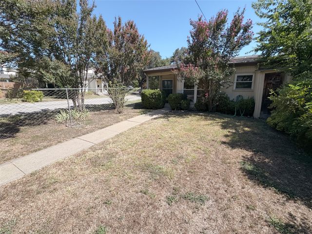 8637 N Normandale Street, Fort Worth, TX 76116