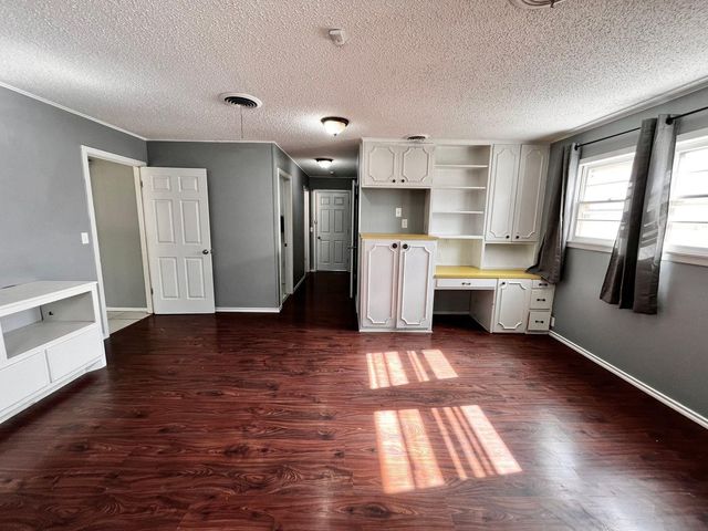 5212 44th Street, Lubbock, TX 79414