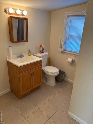 3 Hudson Street W, East Rockaway, NY 11518