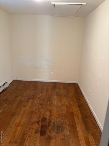 3 Hudson Street W, East Rockaway, NY 11518