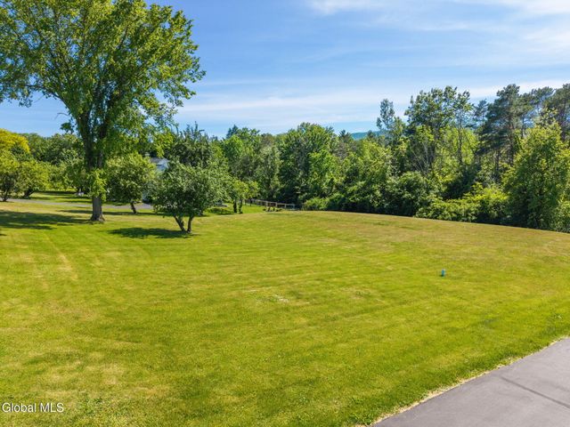 22 Kling Terrace, Voorheesville, NY 12186