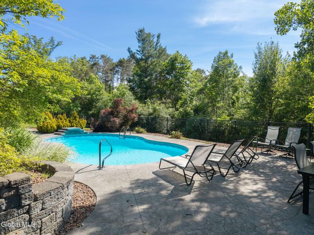 22 Kling Terrace, Voorheesville, NY 12186