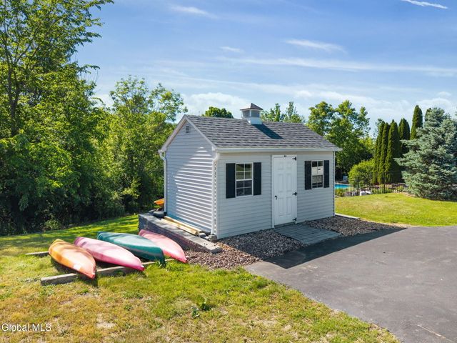 22 Kling Terrace, Voorheesville, NY 12186