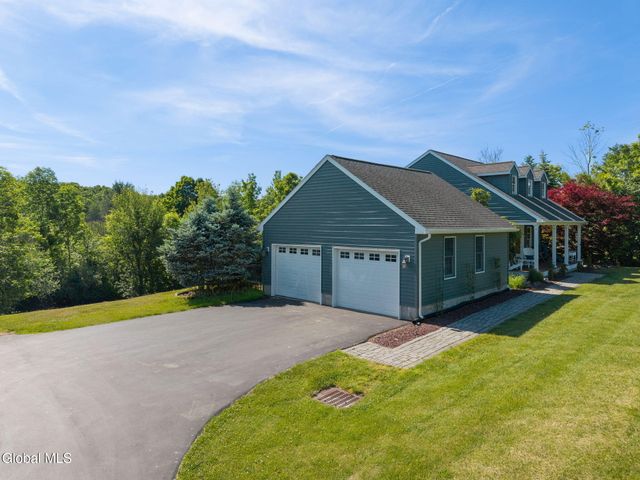 22 Kling Terrace, Voorheesville, NY 12186