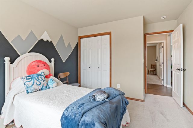 16609 N Columbus Dr, Spokane, WA 99208