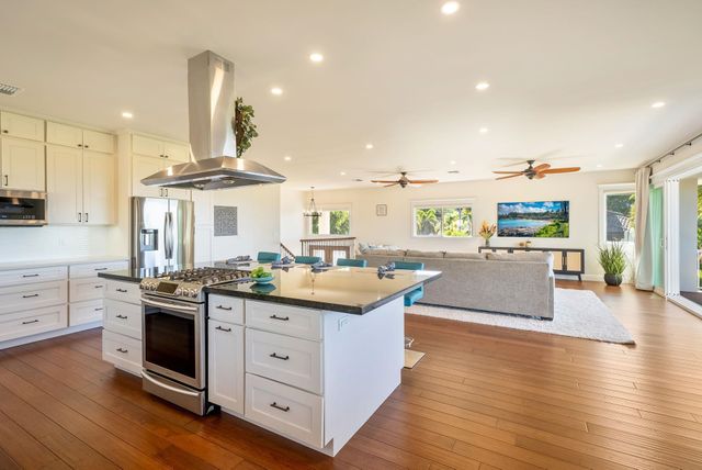 153 Hokai Pl, Kihei, HI 96753