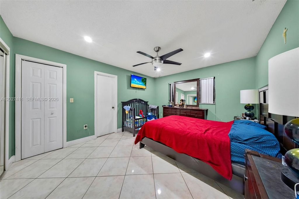 Image 15 of property listing at 10724 SW 145th Ave, Miami, FL 33186
