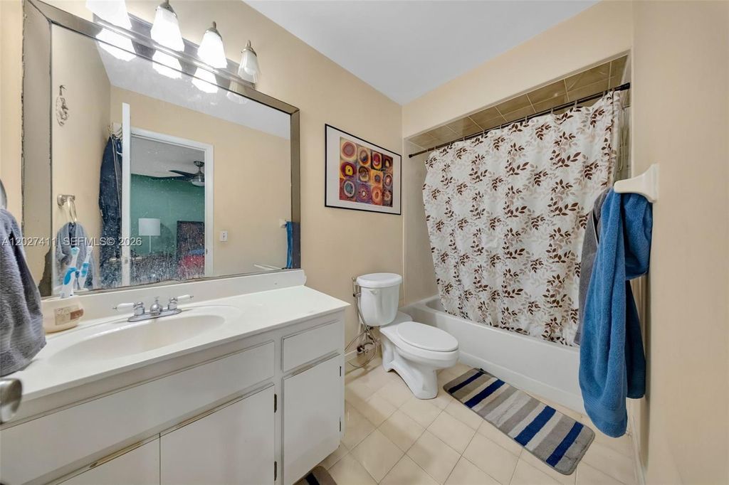Image 16 of property listing at 10724 SW 145th Ave, Miami, FL 33186