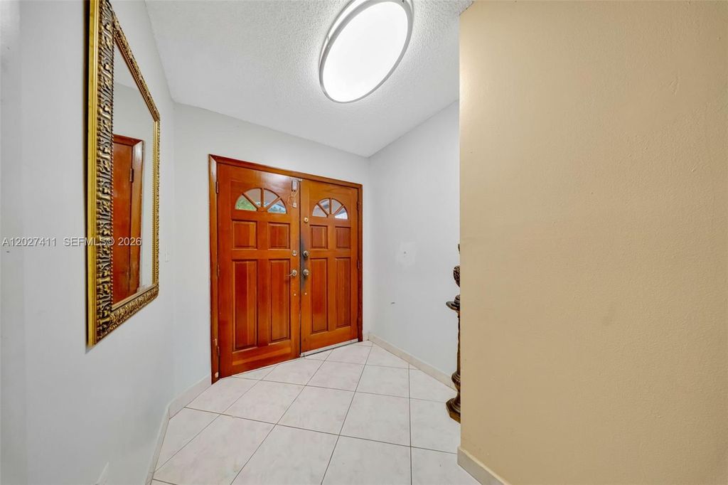 Image 3 of property listing at 10724 SW 145th Ave, Miami, FL 33186