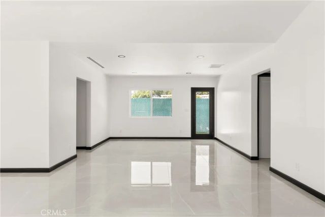 7943 Ledge Avenue, Sun Valley, CA 91352