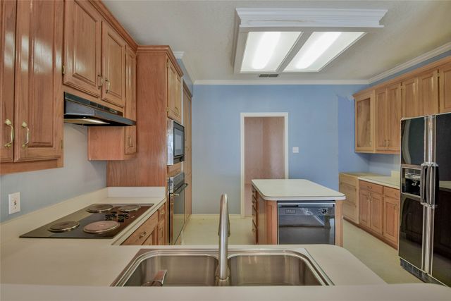 9110 Ravenswood Road, Granbury, TX 76049