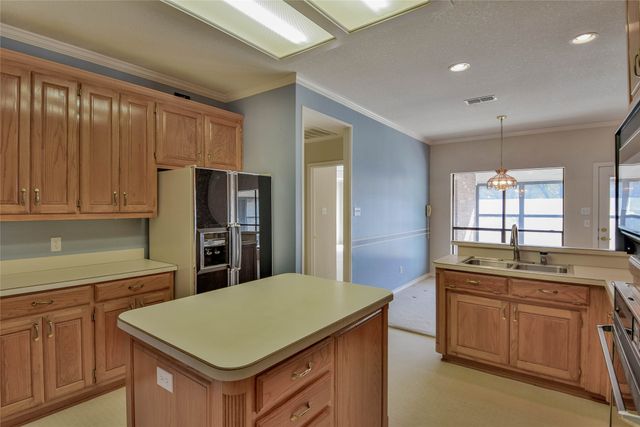 9110 Ravenswood Road, Granbury, TX 76049