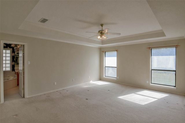 9110 Ravenswood Road, Granbury, TX 76049