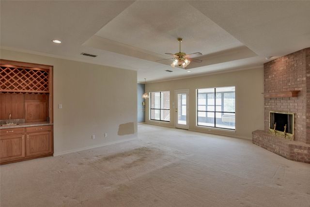 9110 Ravenswood Road, Granbury, TX 76049