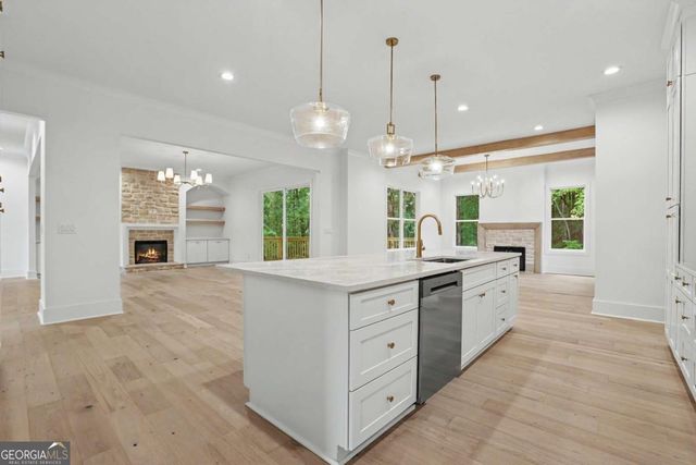6043 Bluewater Boulevard, Gainesville, GA 30506