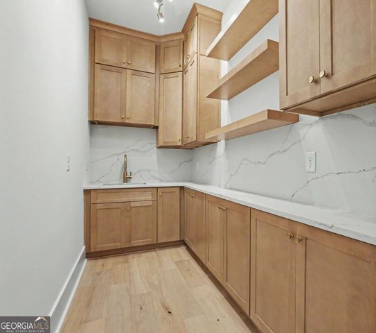 6043 Bluewater Boulevard, Gainesville, GA 30506