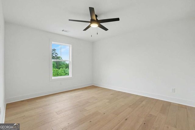 6043 Bluewater Boulevard, Gainesville, GA 30506