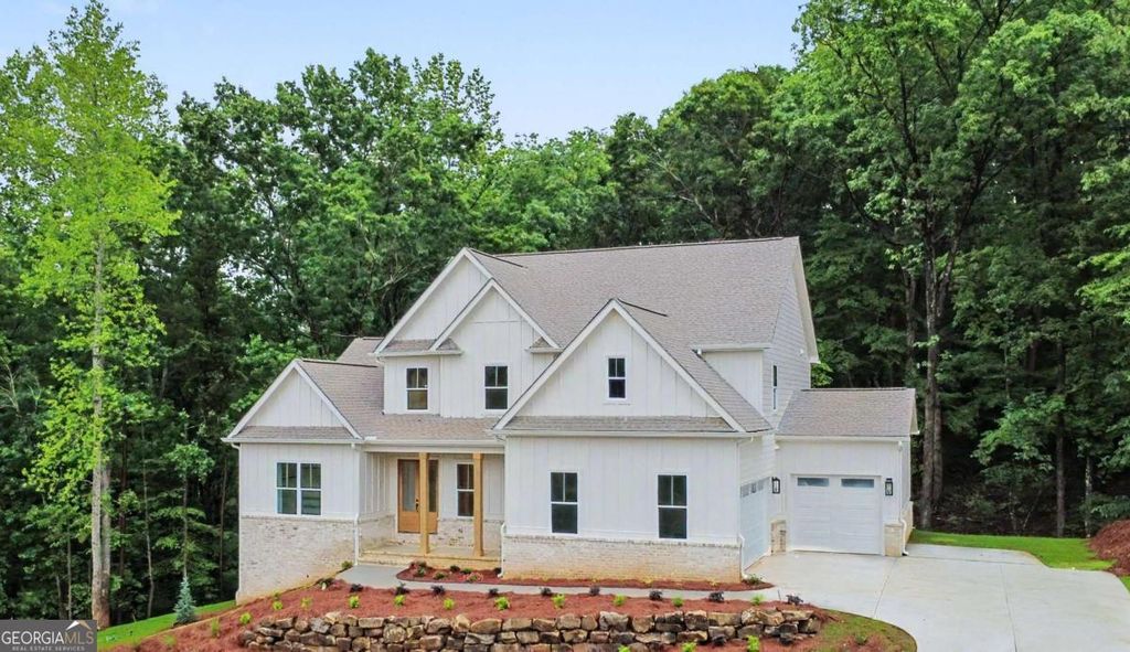 6043 Bluewater Boulevard, Gainesville, GA 30506