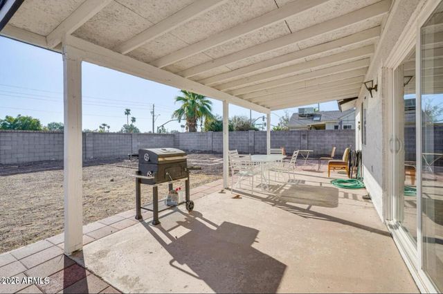 9819 N 67th Drive, Peoria, AZ 85345