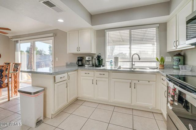 9819 N 67th Drive, Peoria, AZ 85345
