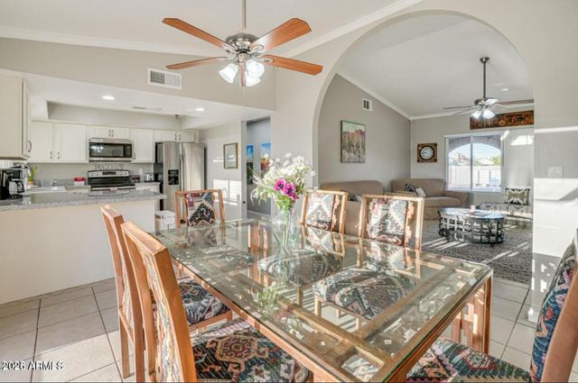 9819 N 67th Drive, Peoria, AZ 85345