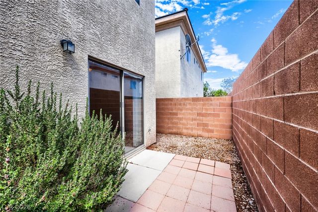 145 Coronation Avenue, Las Vegas, NV 89123