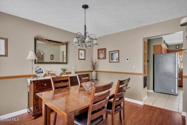 52 Old Birch Lane, Colonie, NY 12205