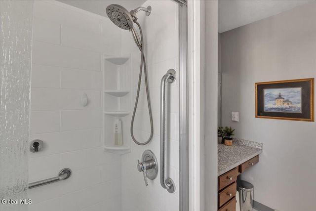 52 Old Birch Lane, Colonie, NY 12205