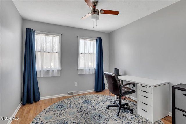 52 Old Birch Lane, Colonie, NY 12205