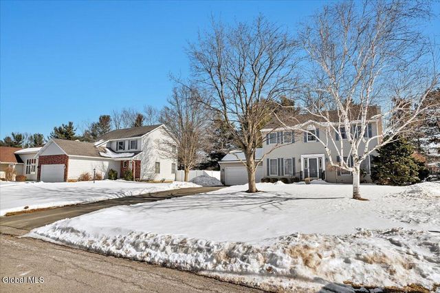 52 Old Birch Lane, Colonie, NY 12205