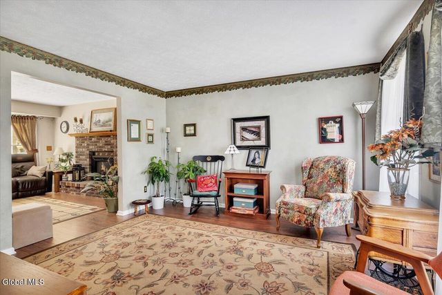 52 Old Birch Lane, Colonie, NY 12205