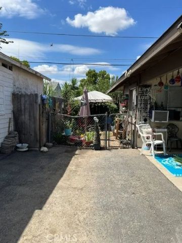 2819 Monterey, Bakersfield, CA 93306