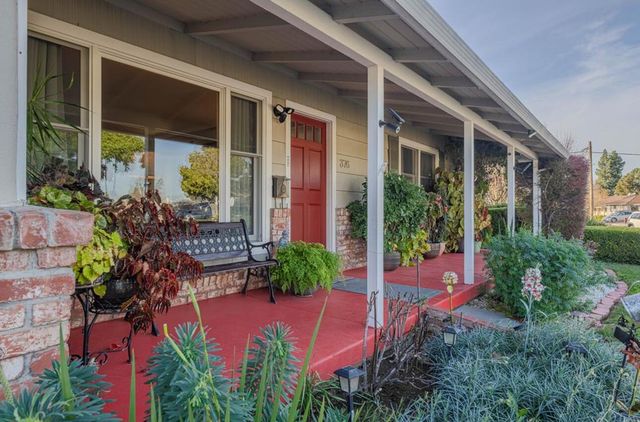 376 Cypress Avenue, Santa Clara, CA 95050