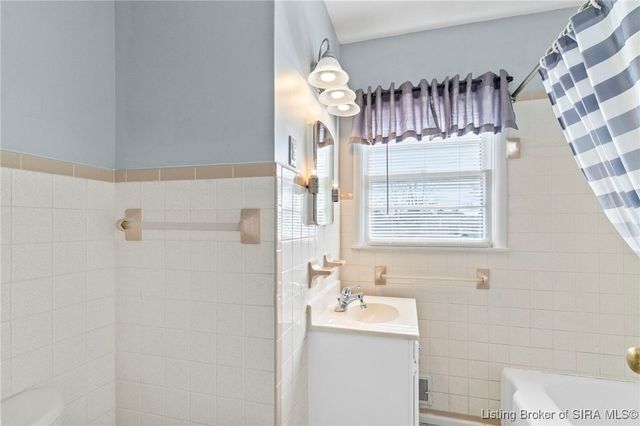 2705 Lanier Drive, Madison, IN 47250