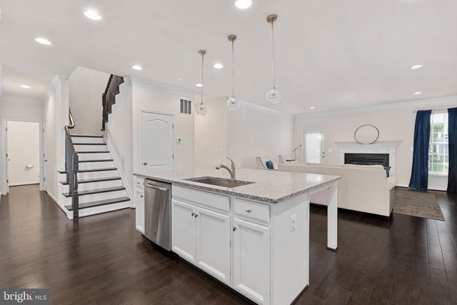 960 BASSWOOD DR, Stafford, VA 22554