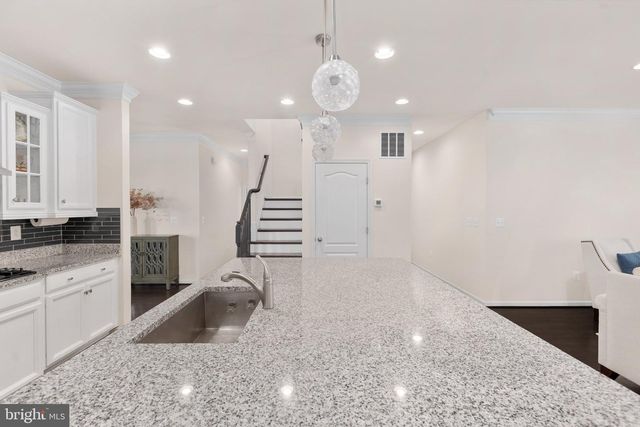 960 BASSWOOD DR, Stafford, VA 22554