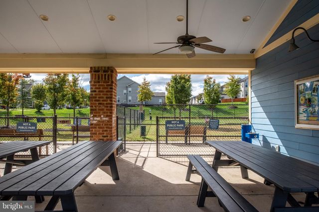 960 BASSWOOD DR, Stafford, VA 22554
