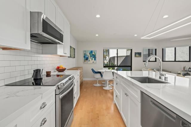 909 Olive Avenue, Coronado, CA 92118