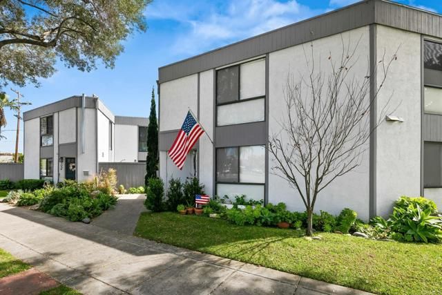 909 Olive Avenue, Coronado, CA 92118