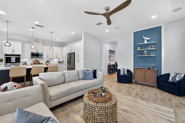 813 WINTERSIDE DRIVE, Apollo Beach, FL 33572