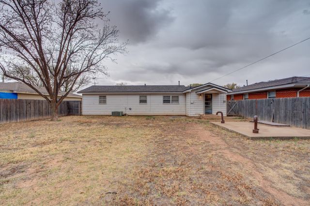 403 E 19th Street, Littlefield, TX 79339