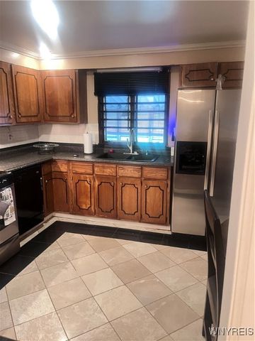 211 Burke Drive, Cheektowaga, NY 14215