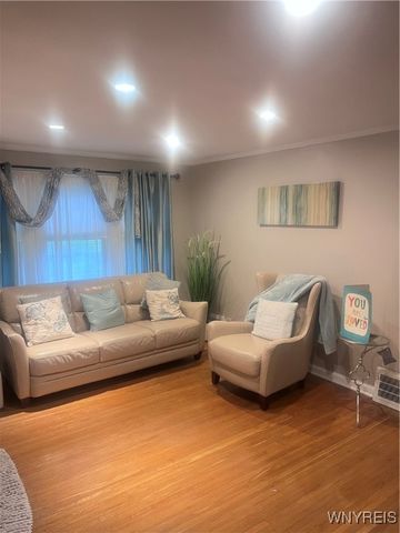 211 Burke Drive, Cheektowaga, NY 14215